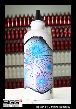 Bottle design for SIGG by Christine Dumbsky
